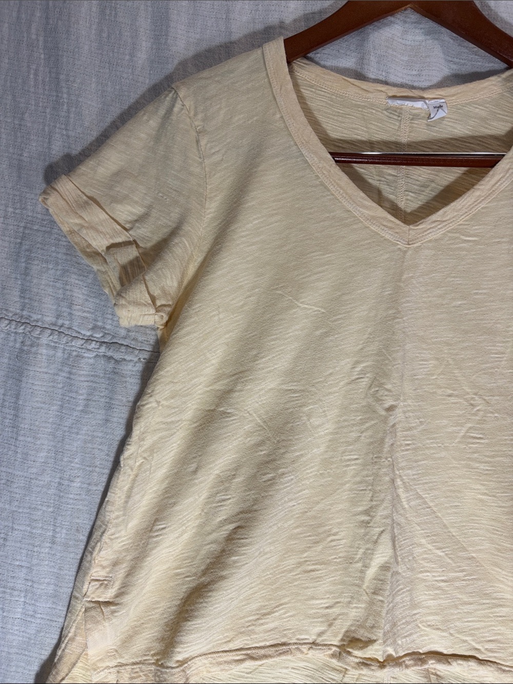 Wilt Pale Yellow V-Neck Short Sleeve Tee 100% Cotton Asymmetrical Hem USA made - Picture 5 of 11